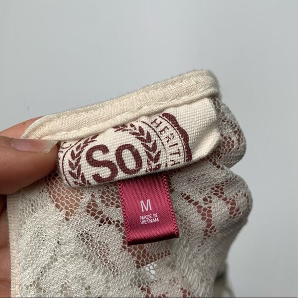 Striped Lace Trim Lace Open Back Slit Sleeveless Tank Top NWOT - Picture 10 of 12